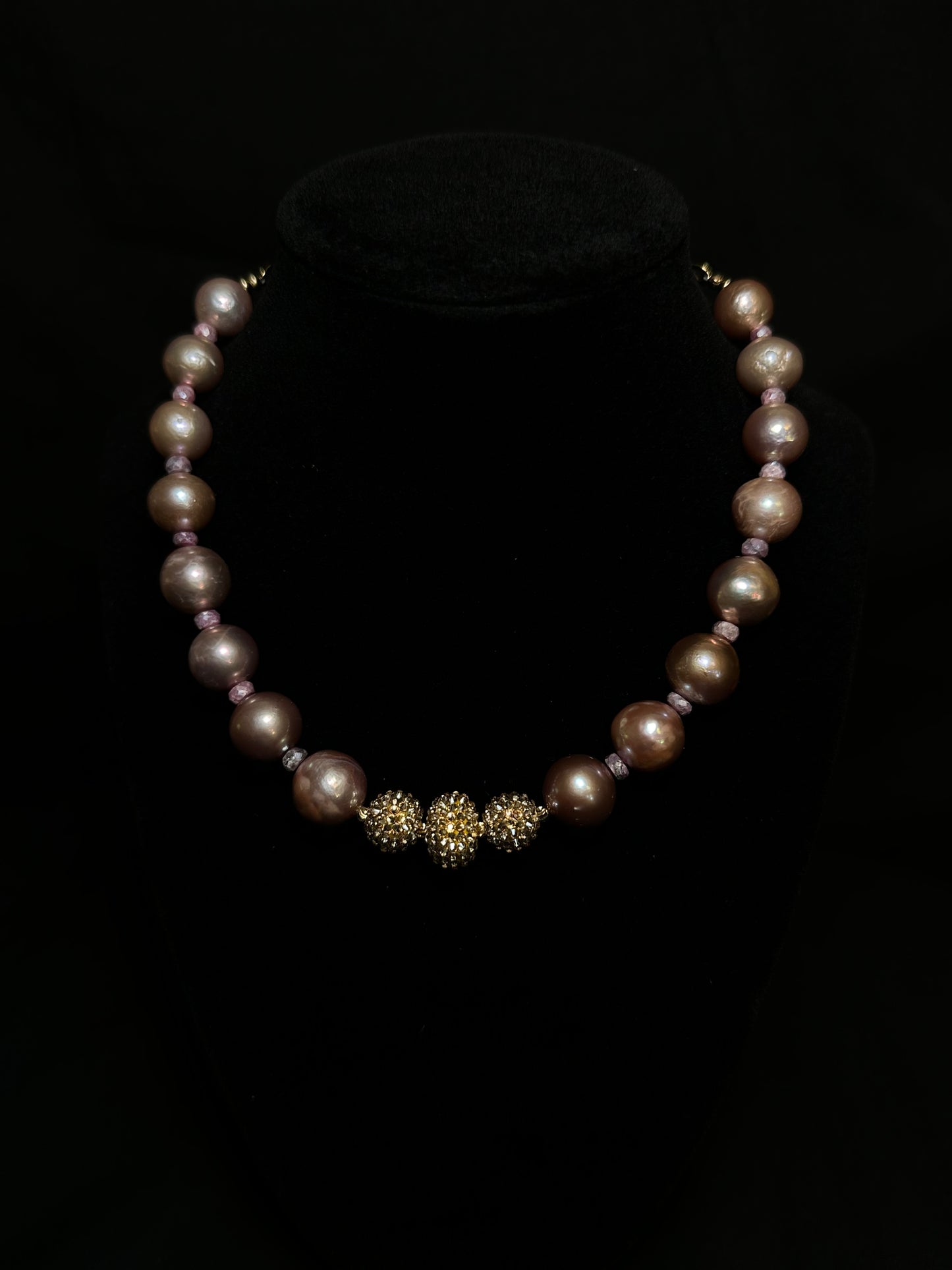 The Rosé Harmony Set – Pearl & Swarovski Elegance