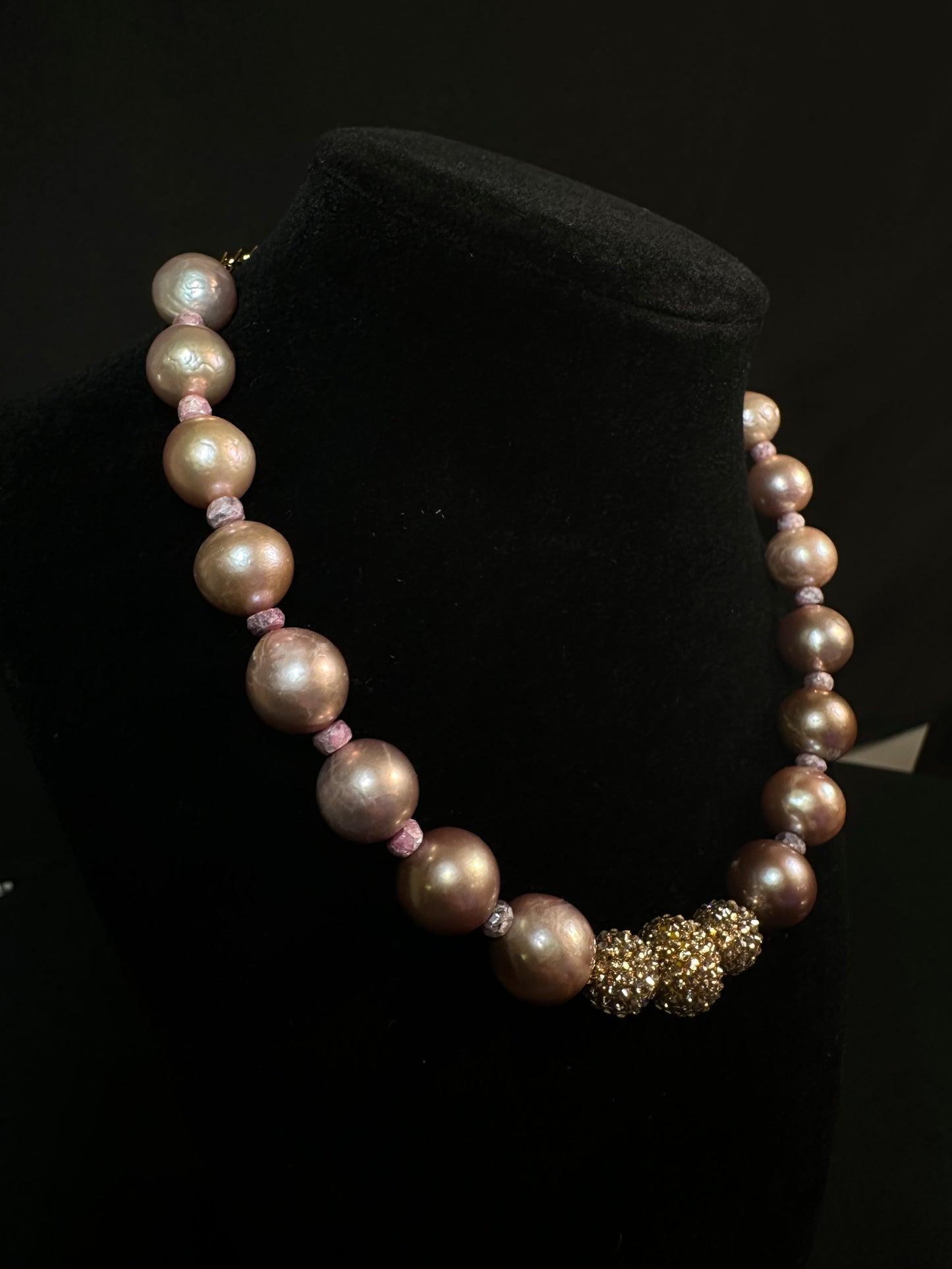 The Rosé Harmony Set – Pearl & Swarovski Elegance