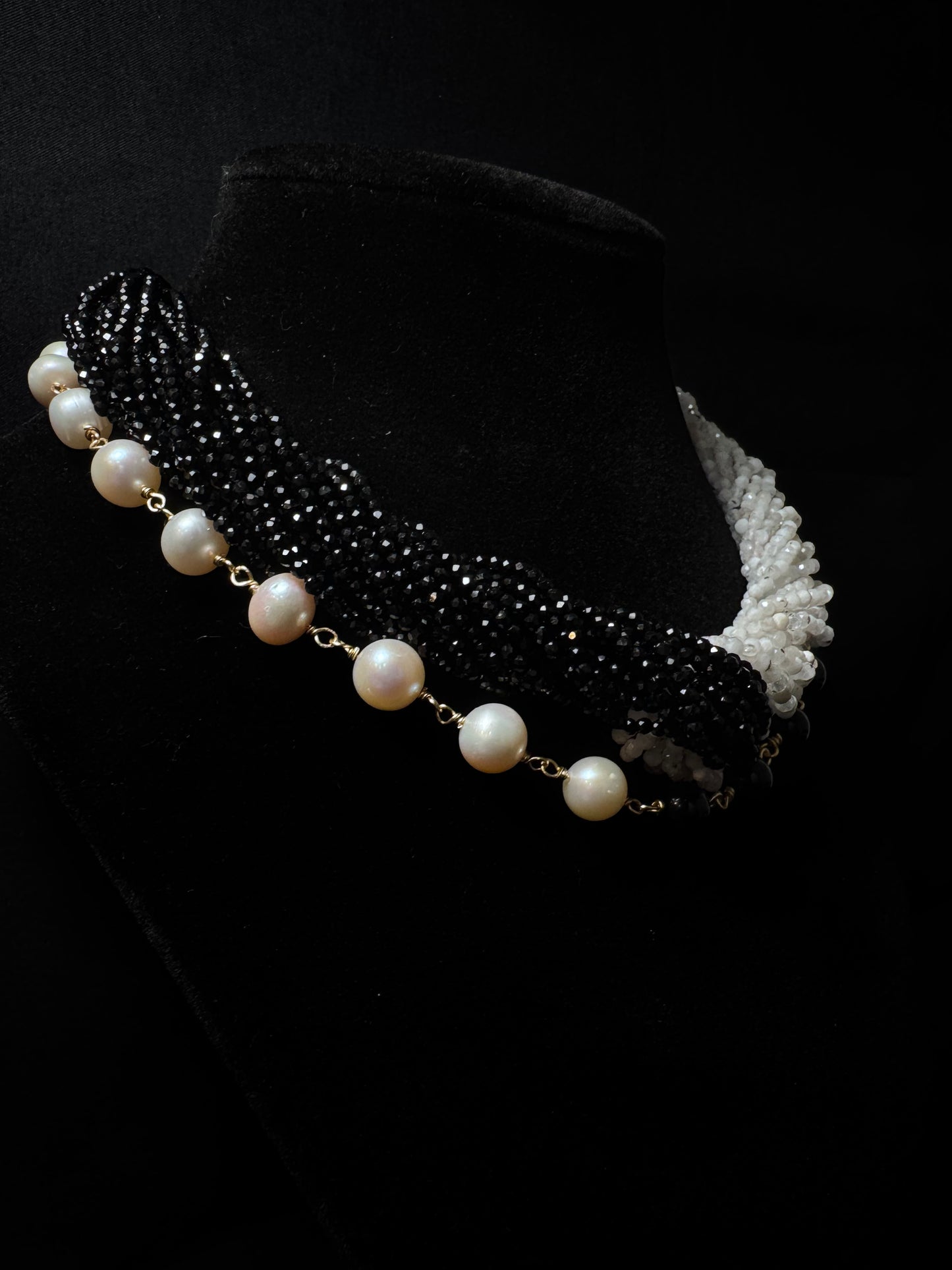 Eclipse of Elegance – Black & White Crystal Pearl Necklace
